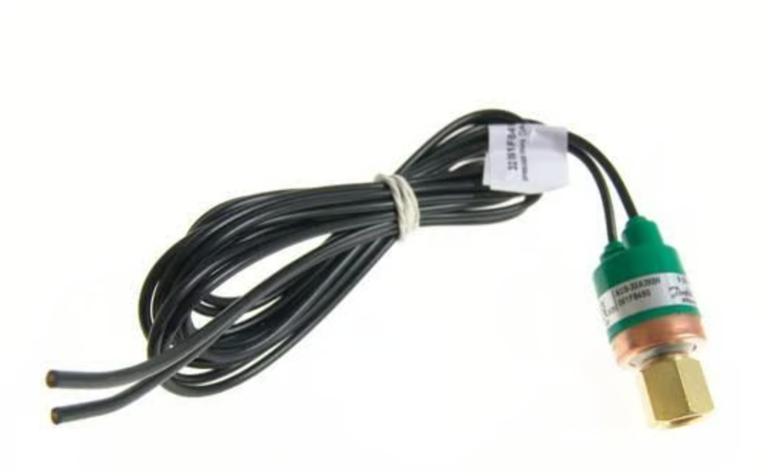 Mini-Niederdruck-Druckschalter DANFOSS ACB, NO, 1,7 – 2,7 bar, automatisch, SPST, 1/4" SAE-Flare