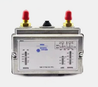 Doppelsignal-Druckschalter Johnson Controls P78LCA-9300, -0,5 – 7,0 / 3,0 – 30,0 bar, automatisch, Differenzdruck 0,6 – 3,0 bar, 3 bar fest, 1/4" SAE-Flare
