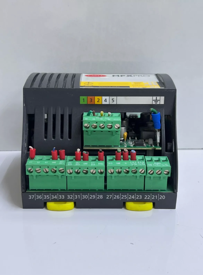 Carel MPXPRO III Controller – 5 Relais, 115–230V AC, Modell MX30M25HO0